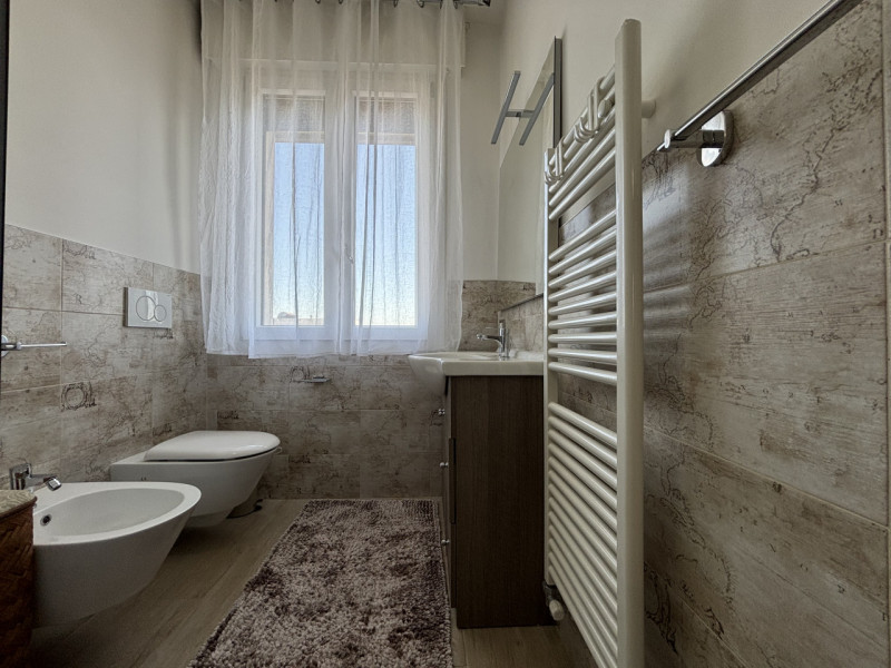 Se stai cercando una casa spaziosa, luminosa e con tutti i comfort, questa potrebbe essere la sol...