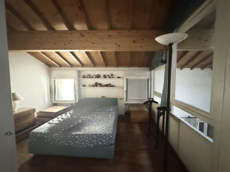 CONTRA' PORTA PADOVA N.92 - VICENZA - DUPLEX di mq.100 al piano primo e secondo/ultimo.
E' compos...