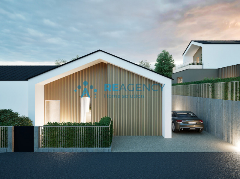 Immagina una deliziosa casa singola tutta su un unico livello, con una superficie di 138 mq, perf...