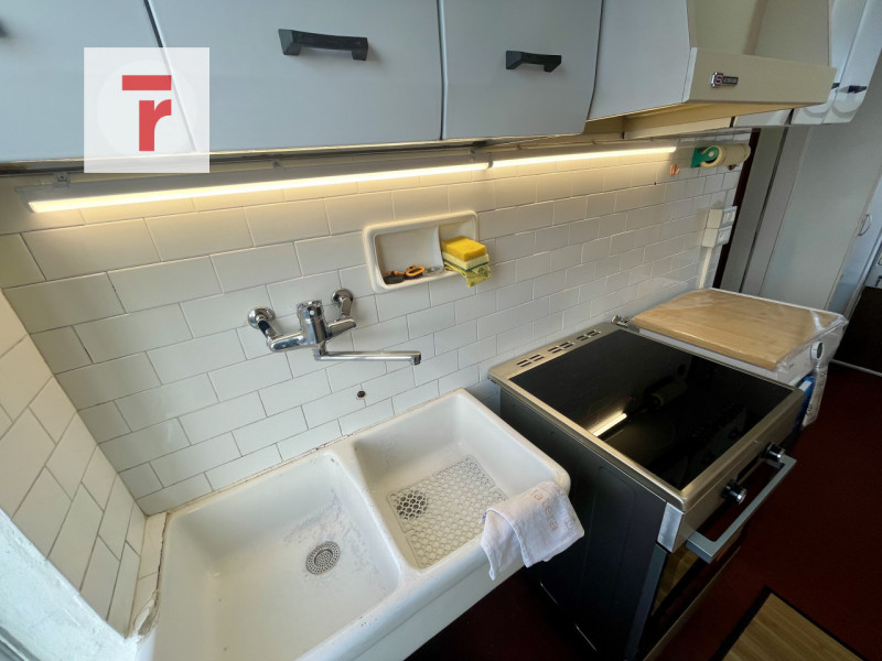 In zona Voltabarozzo nelle vicinanze dei principali servizi del quartiere.

A pochi metri dal fut...