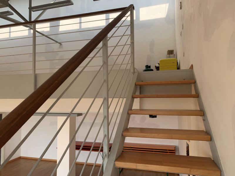 CARTURA in località cagnola in prossimità della principale via di comunicazione, con ampi parcheg...