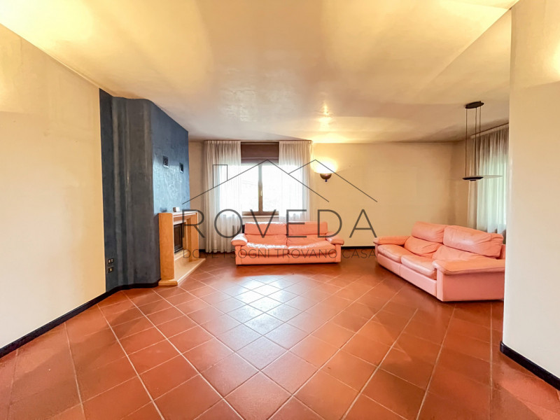 QUINTO DI TREVISO 

RIFERIMENTO: QT4

L'agenzia Roveda Immobiliare ha il piacere di presentarvi q...