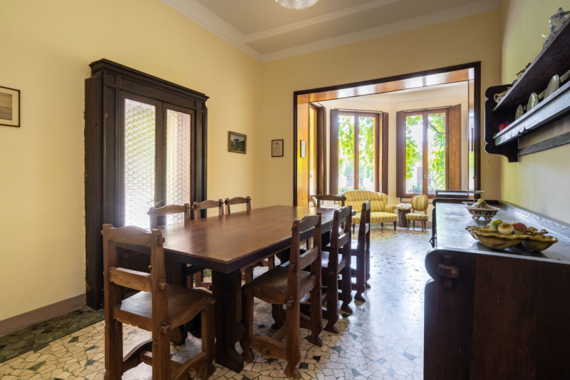 Tenuta di Prestigio a San Gervasio Bresciano – Con Piscina, Parco Privato, Dependance, Laboratori...