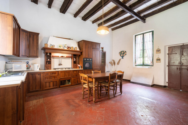 Tenuta di Prestigio a San Gervasio Bresciano – Con Piscina, Parco Privato, Dependance, Laboratori...