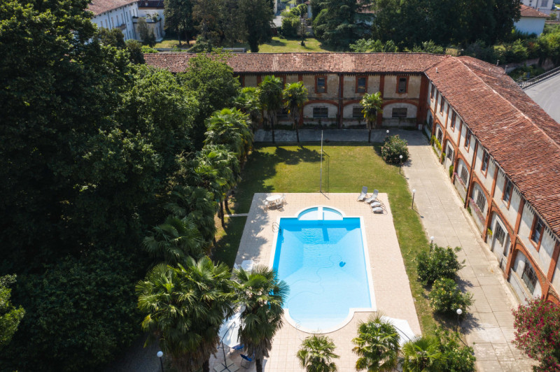Tenuta di Prestigio a San Gervasio Bresciano – Con Piscina, Parco Privato, Dependance, Laboratori...