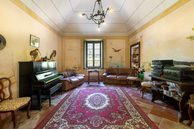 Tenuta di Prestigio a San Gervasio Bresciano – Con Piscina, Parco Privato, Dependance, Laboratori...