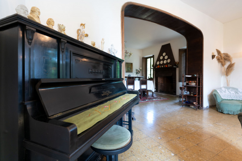 Tenuta di Prestigio a San Gervasio Bresciano – Con Piscina, Parco Privato, Dependance, Laboratori...