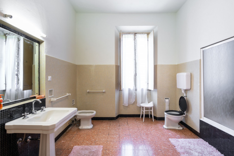 Tenuta di Prestigio a San Gervasio Bresciano – Con Piscina, Parco Privato, Dependance, Laboratori...