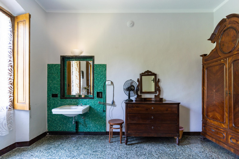 Tenuta di Prestigio a San Gervasio Bresciano – Con Piscina, Parco Privato, Dependance, Laboratori...