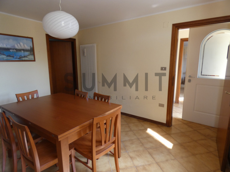 TORREBELVICINO: In contrada, CASA TERRA-CIELO disponibile da subito completa di orto e boschi. Cl...