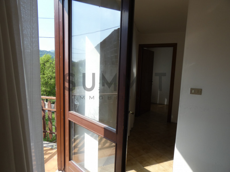 TORREBELVICINO: In contrada, CASA TERRA-CIELO disponibile da subito completa di orto e boschi. Cl...