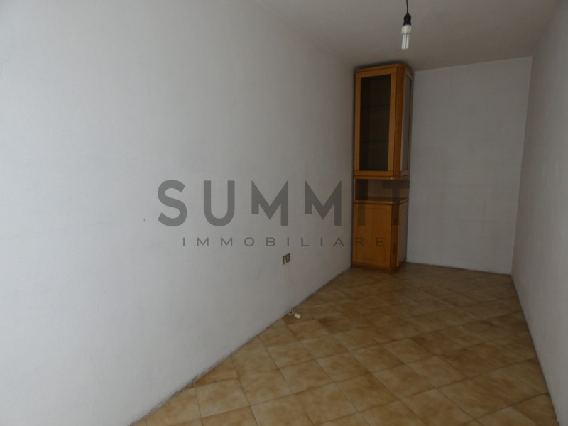 TORREBELVICINO: In contrada, CASA TERRA-CIELO disponibile da subito completa di orto e boschi. Cl...