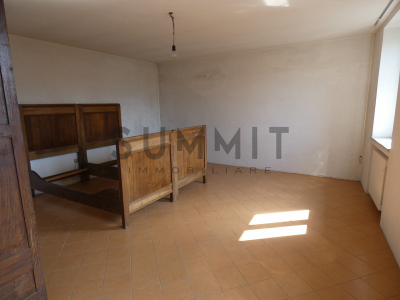 TORREBELVICINO: In contrada, CASA TERRA-CIELO disponibile da subito completa di orto e boschi. Cl...