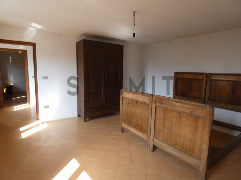 TORREBELVICINO: In contrada, CASA TERRA-CIELO disponibile da subito completa di orto e boschi. Cl...