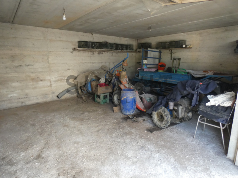 TORREBELVICINO: In contrada, CASA TERRA-CIELO disponibile da subito completa di orto e boschi. Cl...