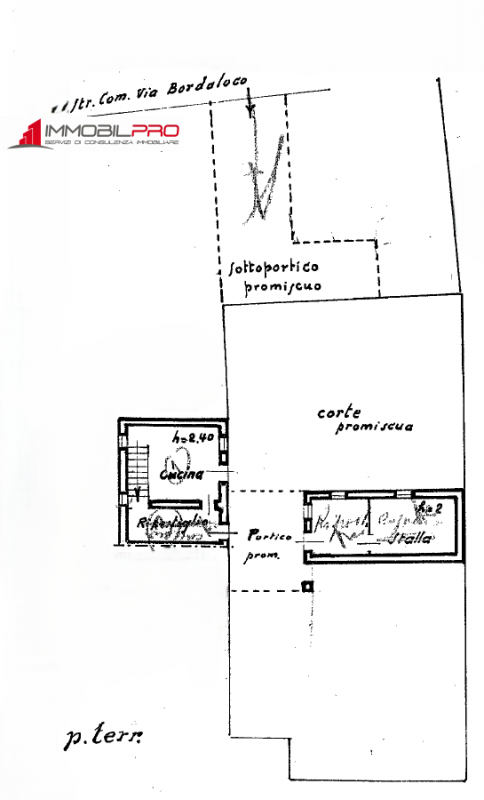 In caratteristico contesto di corte, proponiamo in vendita casa indipendente risalente agli anni ...