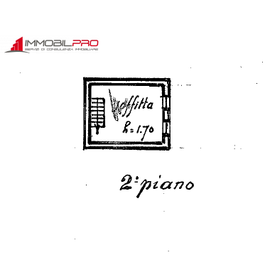 In caratteristico contesto di corte, proponiamo in vendita casa indipendente risalente agli anni ...