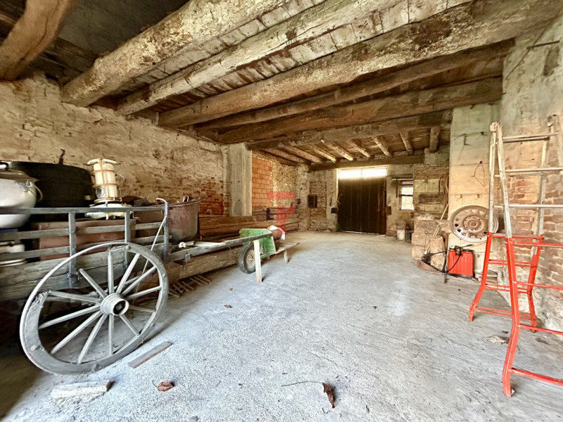 Centro San Giorgio delle Pertiche - proponiamo in vendita un rustico del 600 da ristrutturare di ...