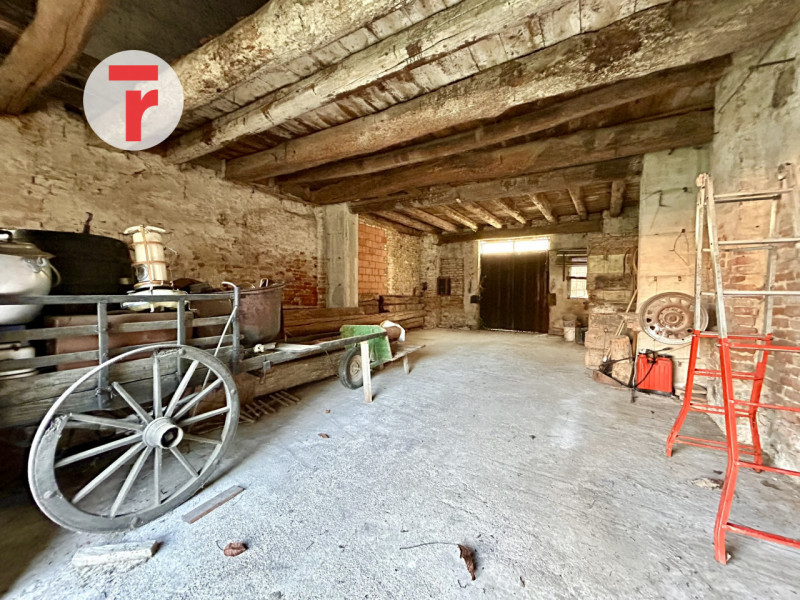 Centro San Giorgio delle Pertiche - proponiamo in vendita un rustico del 600 da ristrutturare di ...