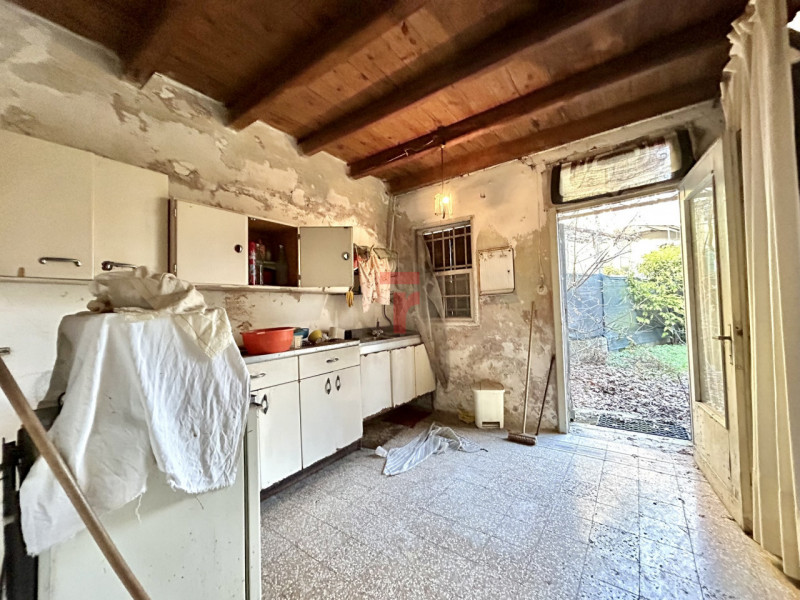 Centro San Giorgio delle Pertiche - proponiamo in vendita un rustico del 600 da ristrutturare di ...