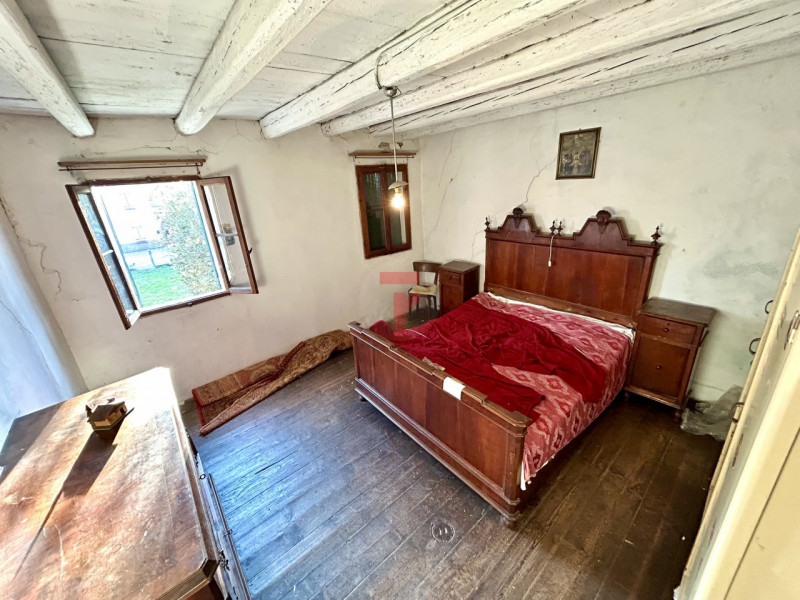 Centro San Giorgio delle Pertiche - proponiamo in vendita un rustico del 600 da ristrutturare di ...