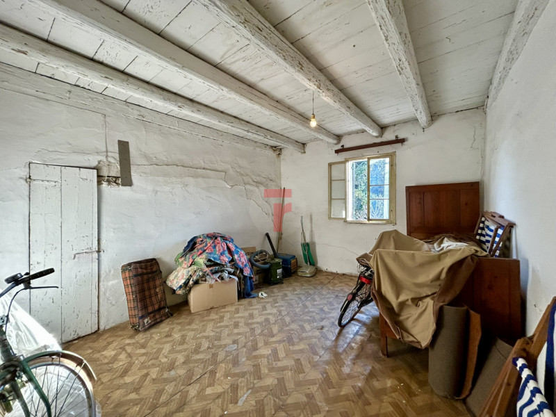 Centro San Giorgio delle Pertiche - proponiamo in vendita un rustico del 600 da ristrutturare di ...