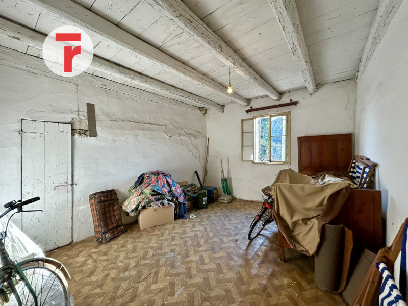 Centro San Giorgio delle Pertiche - proponiamo in vendita un rustico del 600 da ristrutturare di ...