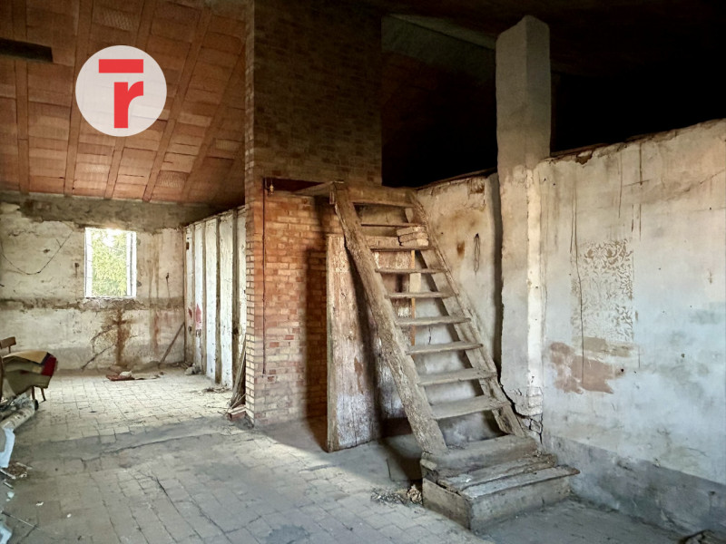 Centro San Giorgio delle Pertiche - proponiamo in vendita un rustico del 600 da ristrutturare di ...