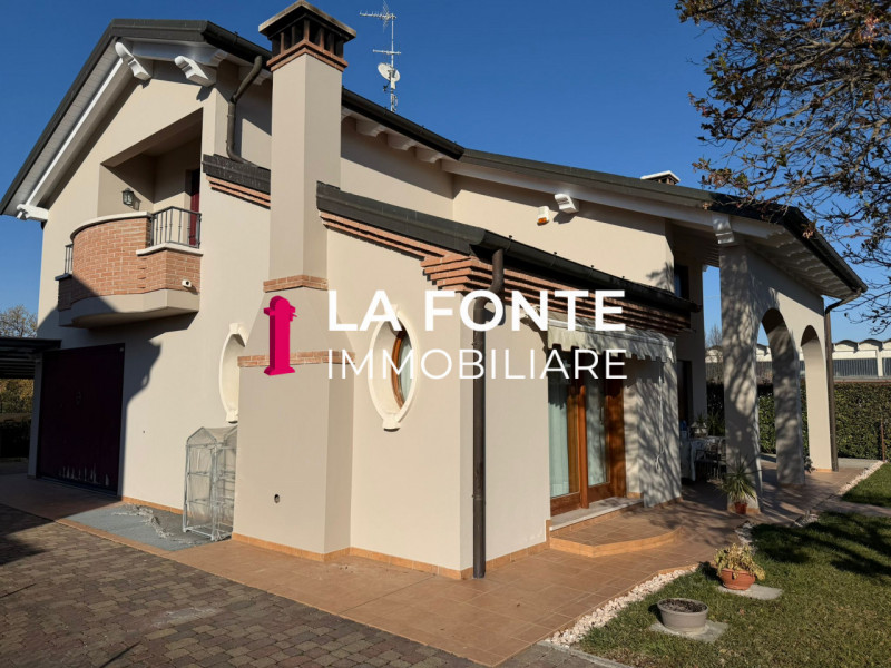 VIGONZA - Splendida VILLETTA SINGOLA ideale per chi cerca spazio e comfort e perfetto per famigli...