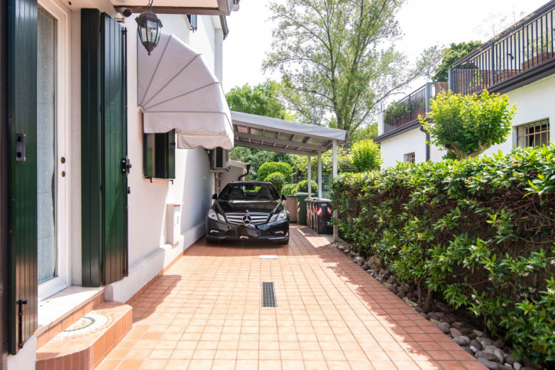 Sei alla ricerca della casa perfetta che unisca la comodità del centro di Padova all'indipendenza...