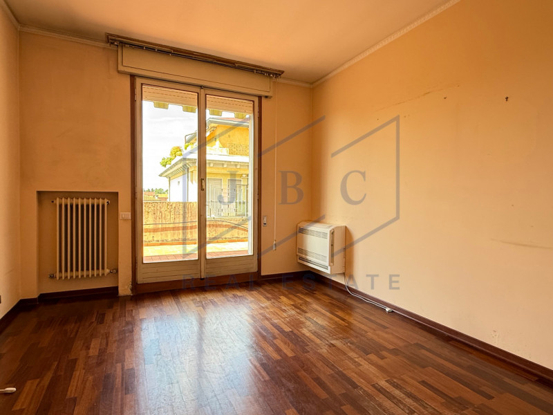 ODERZO CENTRALE - (TV)

Proponiamo in esclusiva un meraviglioso attico situato al quarto piano co...