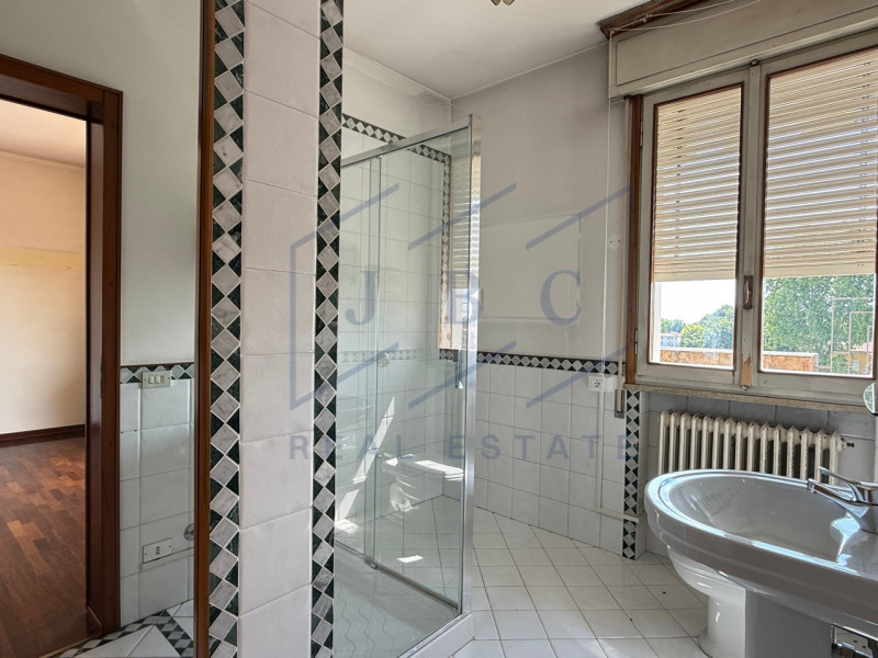 ODERZO CENTRALE - (TV)

Proponiamo in esclusiva un meraviglioso attico situato al quarto piano co...