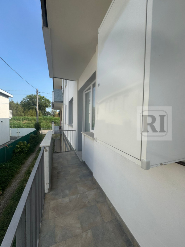 Padova in Zona centralissima Zona Bassanello appartamento al pirmo piano su palazzna di sole 4 un...