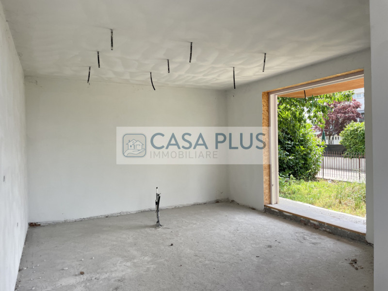 Cassola, comoda ai principali servizi, immersa in un tranquillo quartiere familiare con la presen...