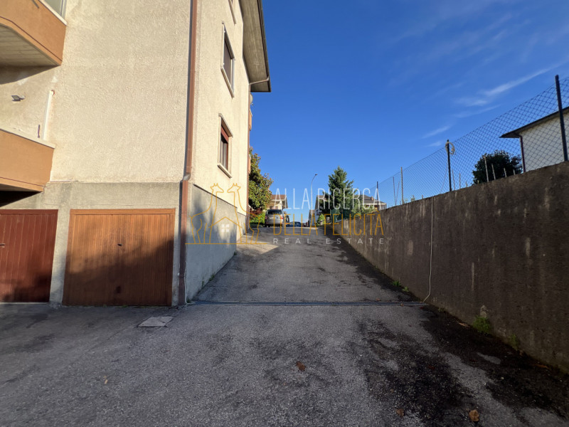 MARANO VICENTINO: APPARTAMENTO BILOCALE al piano terra ristrutturato nel 2022 con garage esclusiv...