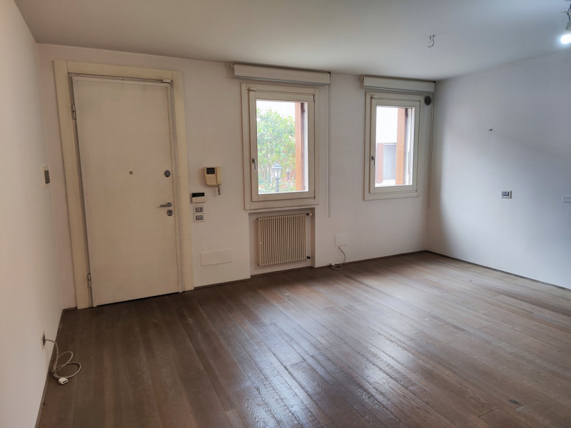 Quadrilocale in corte veneta nel Cuore di Padova

Presentiamo un'elegante e spazioso appartamento...