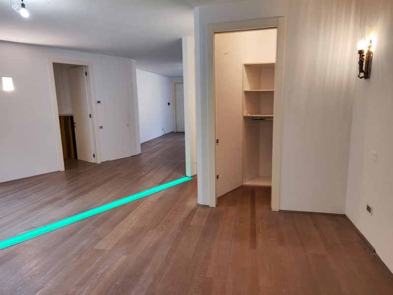 Quadrilocale in corte veneta nel Cuore di Padova

Presentiamo un'elegante e spazioso appartamento...