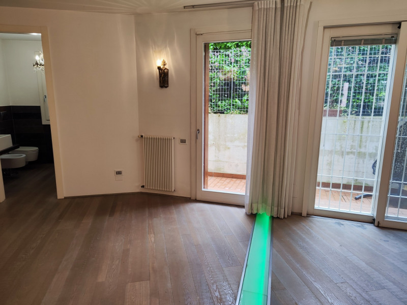 Quadrilocale in corte veneta nel Cuore di Padova

Presentiamo un'elegante e spazioso appartamento...