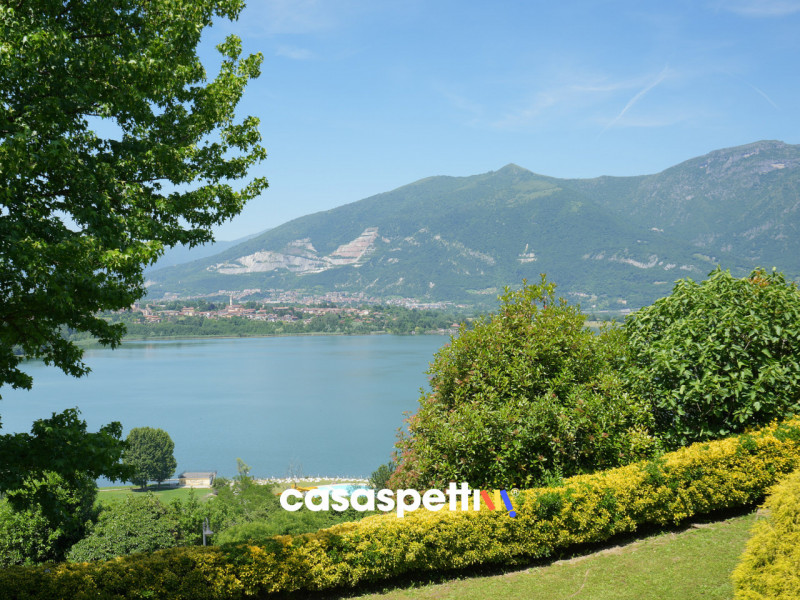 Oggiono Vendita Villa contemporanea