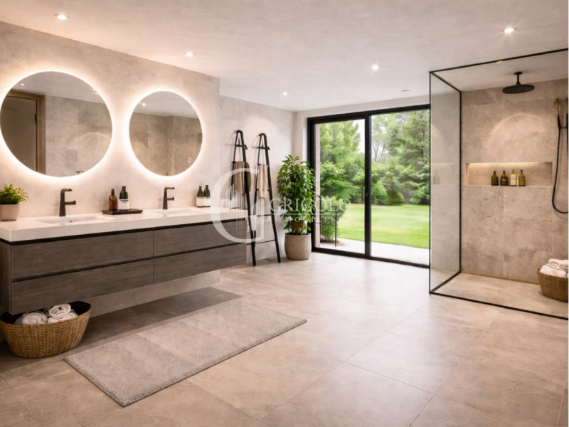 Bellissimo appartamento inserito in un complesso di sole 6 unità, situato a pochi passi dalle mur...