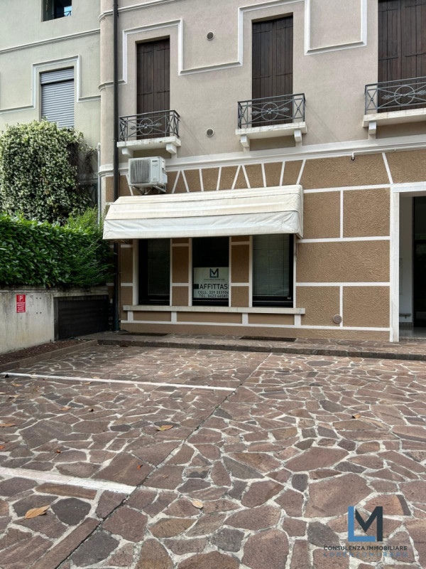Montebelluna Affitto Negozio