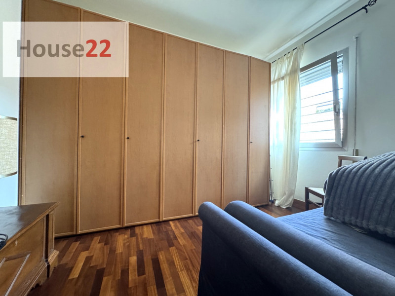 ZONA ARACELI - VICENZA. In un contesto molto curato e moderno, proponiamo AMPIO TRICAMERE al Pian...