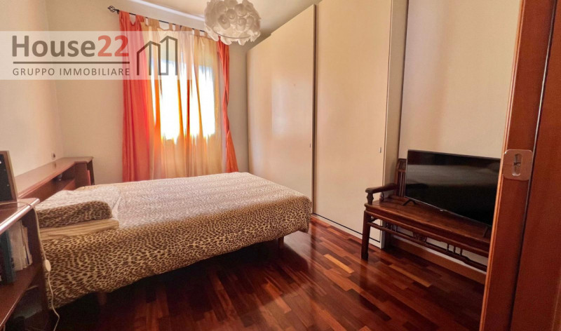 ZONA ARACELI - VICENZA. In un contesto molto curato e moderno, proponiamo AMPIO TRICAMERE al Pian...