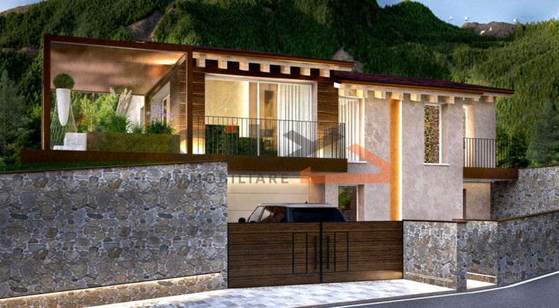 BASSANO DEL GRAPPA a 5 KM dal Centro Storico, proponiamo una casa SINGOLA SVILUPPATA SU UNICO PIA...