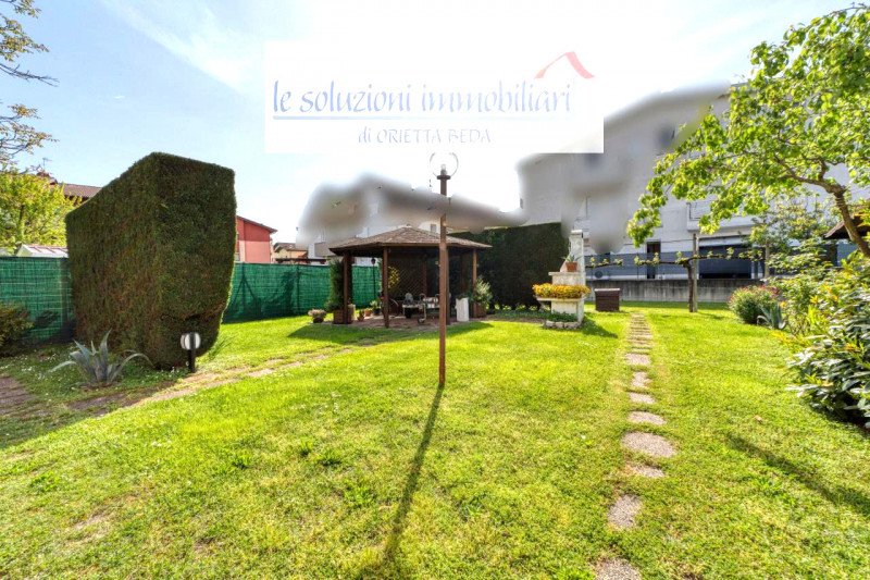 Nel cuore della richiestissima zona di Sarmeola, nel comune di Rubano, proponiamo in vendita una ...