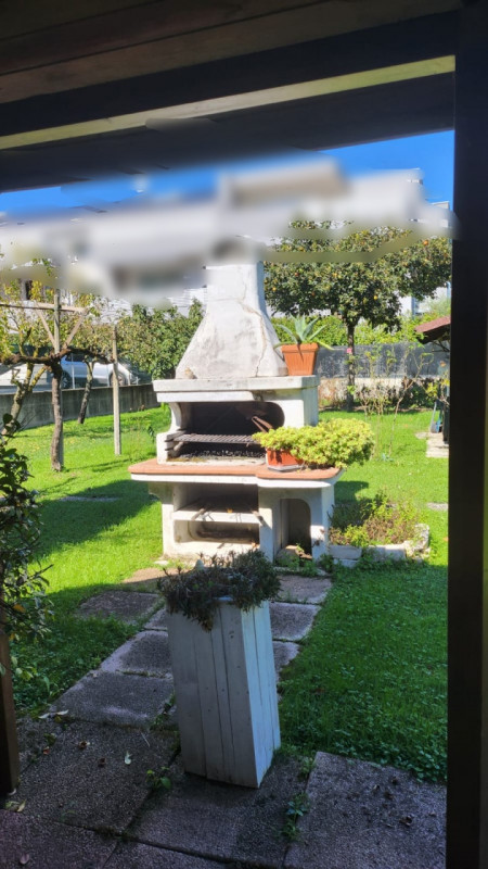Nel cuore della richiestissima zona di Sarmeola, nel comune di Rubano, proponiamo in vendita una ...