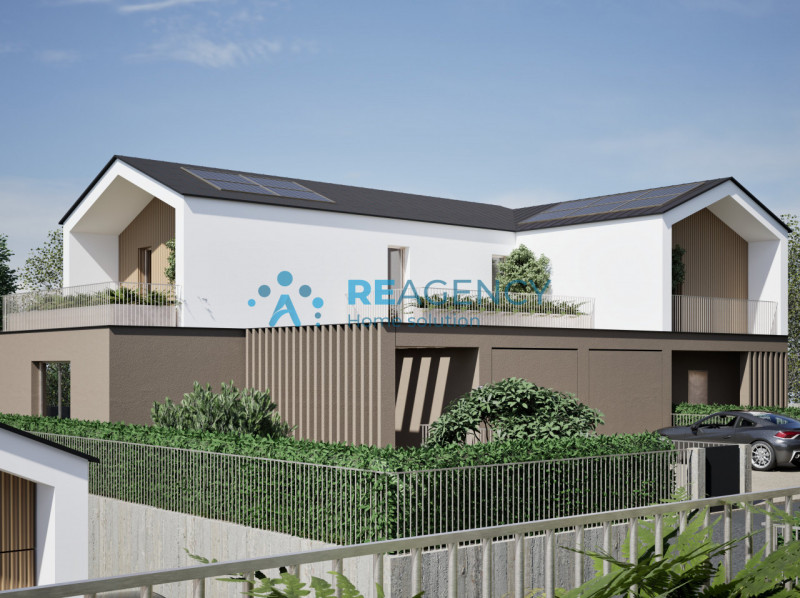 Immagina una deliziosa villetta su due livelli, con una superficie di 152 mq, perfetta per una fa...