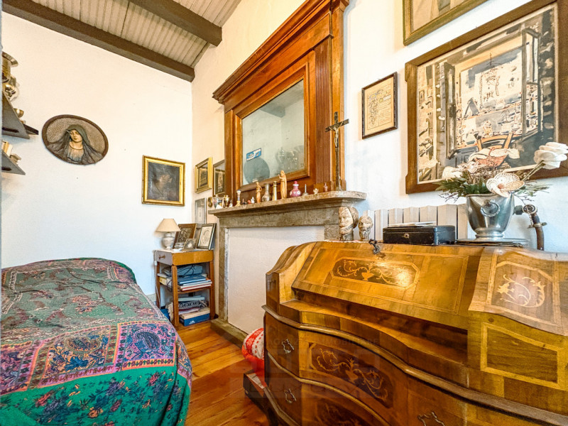 Detached house for sale on the Island of San Giulio, a unique opportunity