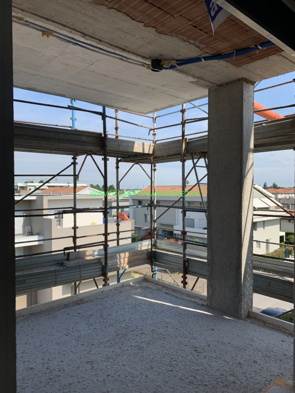 PREGANZIOL CENTRO appartamento pentalocale esclusivo. Proponiamo una straordinaria opportunità: s...