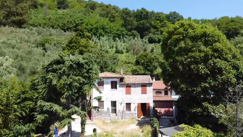 Se stai cercando una casa con un panorama spettacolare e in una delle zone più belle di Galzigann...